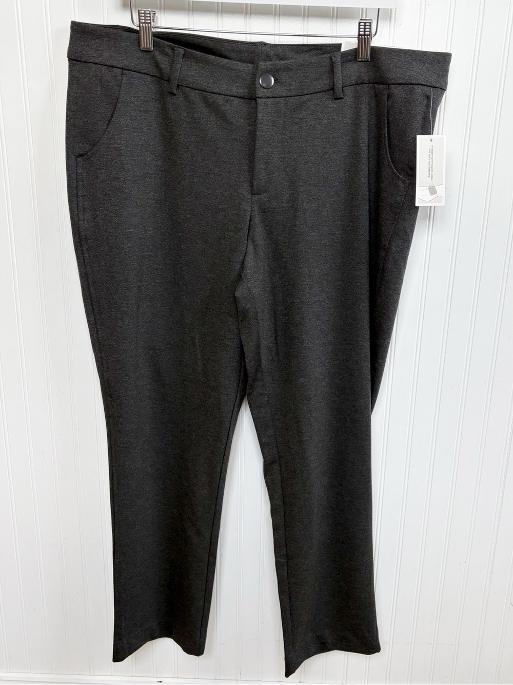 CJ Banks Signature Slimming Women’s 18W Petite Gray Tapered Pants NEW